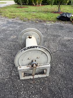Summit 18 inch aluminum hose reel