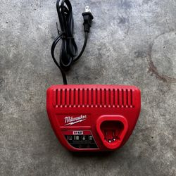 Milwaukee M12 Battery Charger
