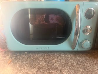 Galanz Retro Microwave Oven