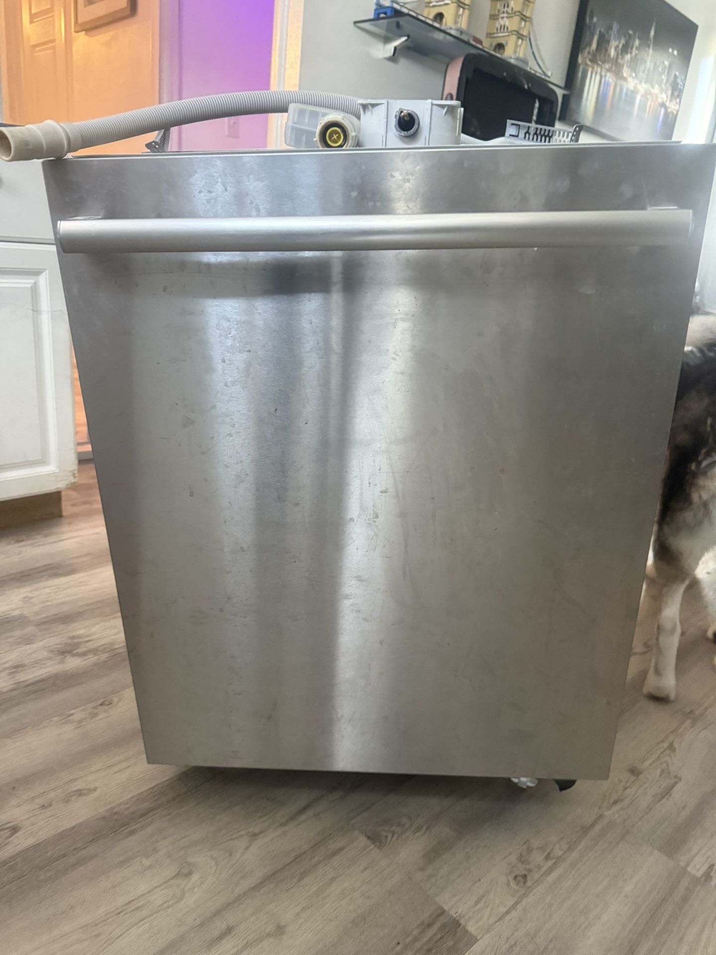 Used Dishwasher 