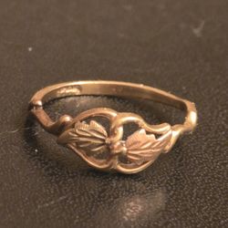 10K Leaf Ring Yellow and Rose Gold 