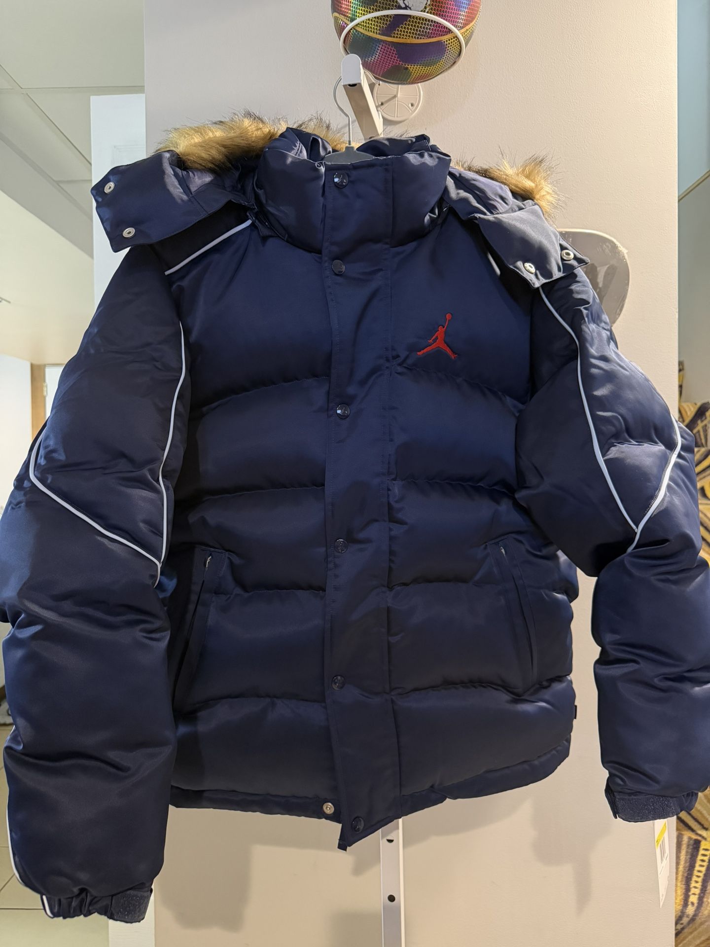 Supreme Jordan Puffer Jacket Navy Size Small Brand New
