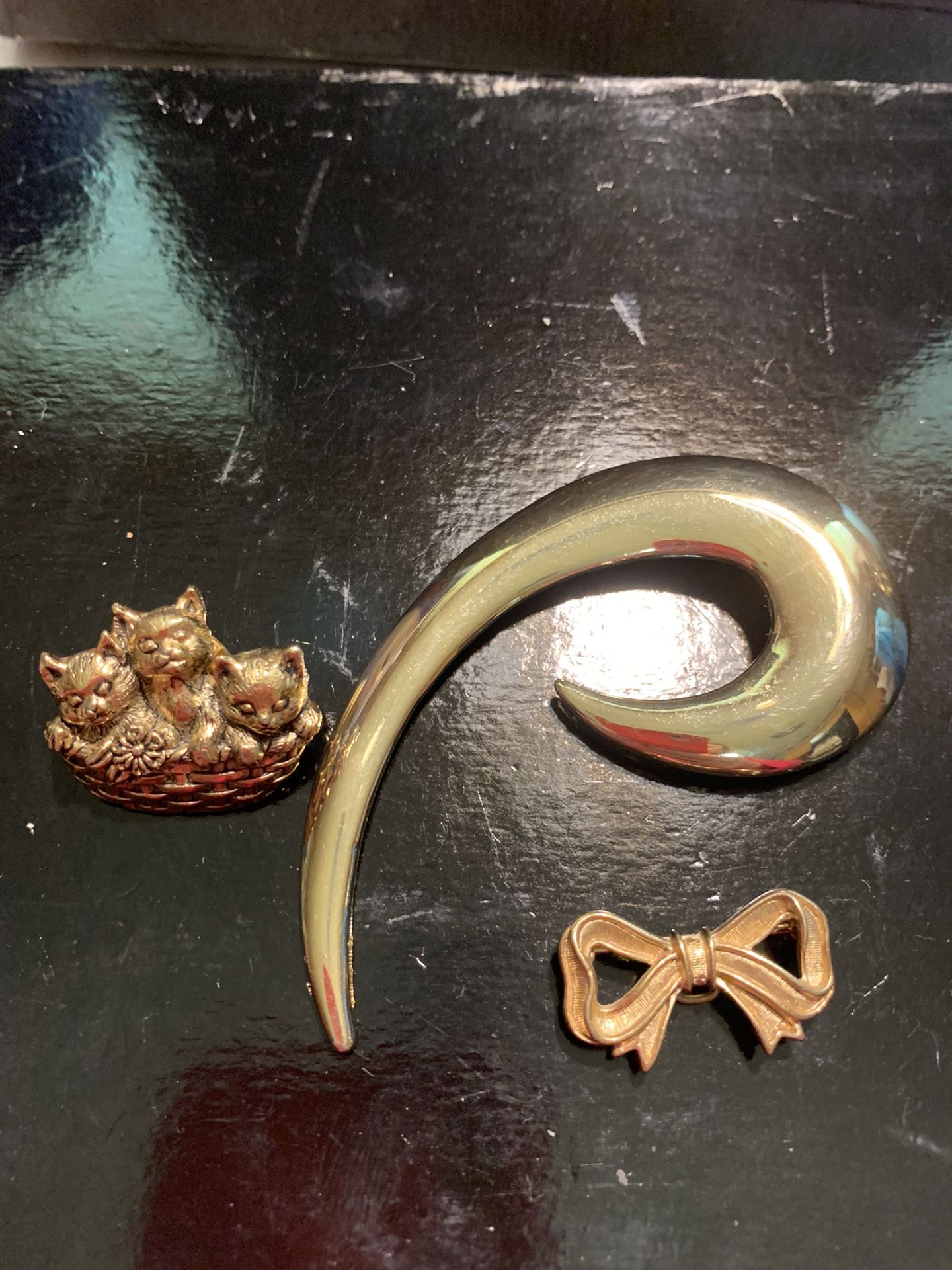 Lot Of 3 Broochs