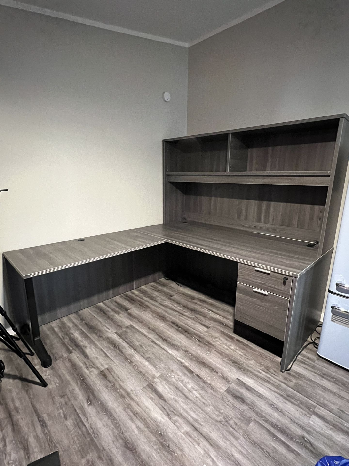 Home Office L Shape Desk With Hutch