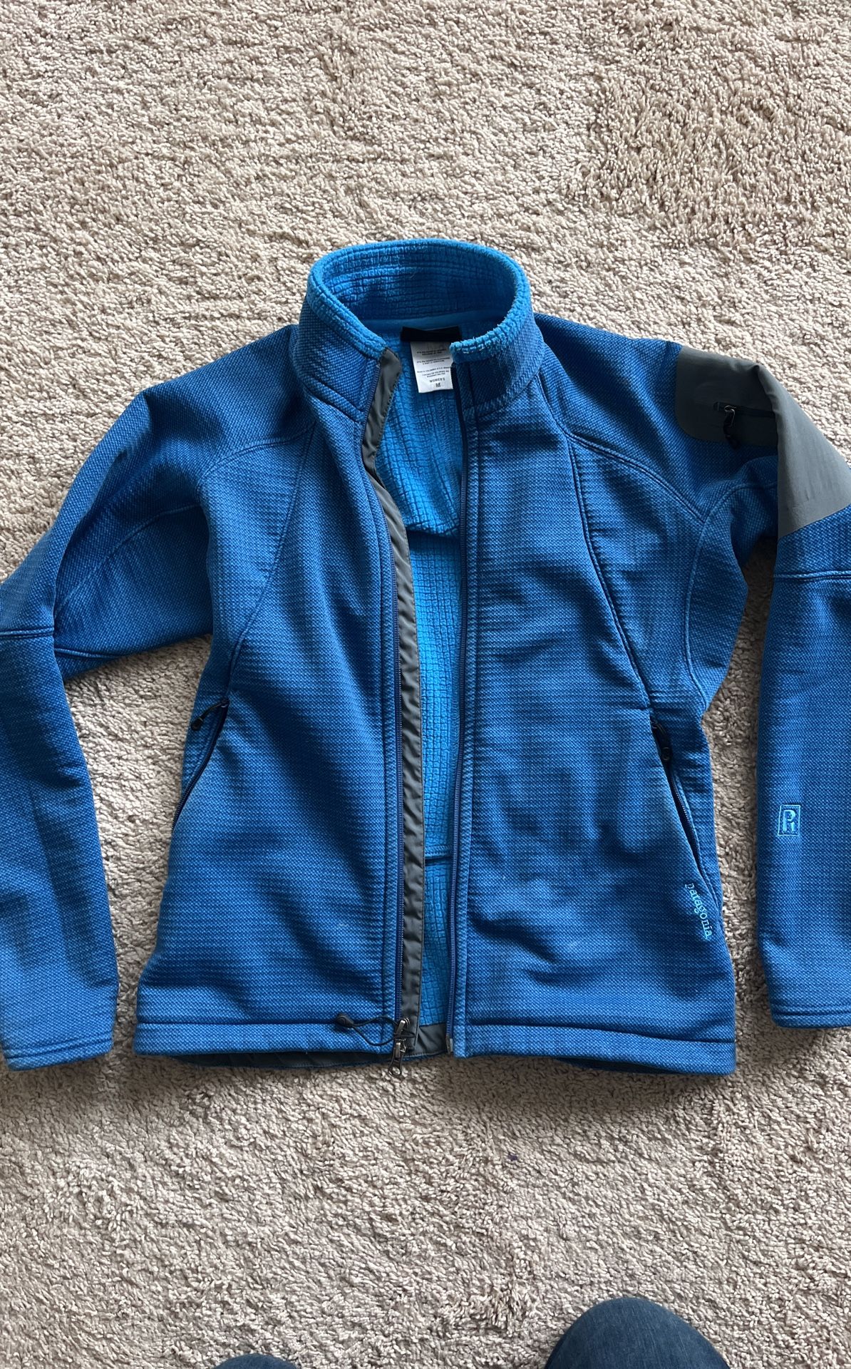 Patagonia R1 W Fleece Size Med