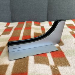 MacBook Upright Standing USB Hub - Ascrono