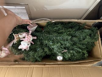 6.5 Foot Christmas Tree