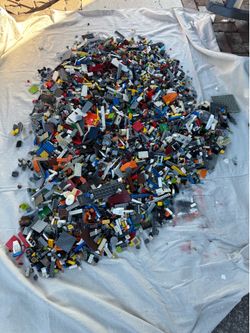 29 LB of Lego Brick Bulk