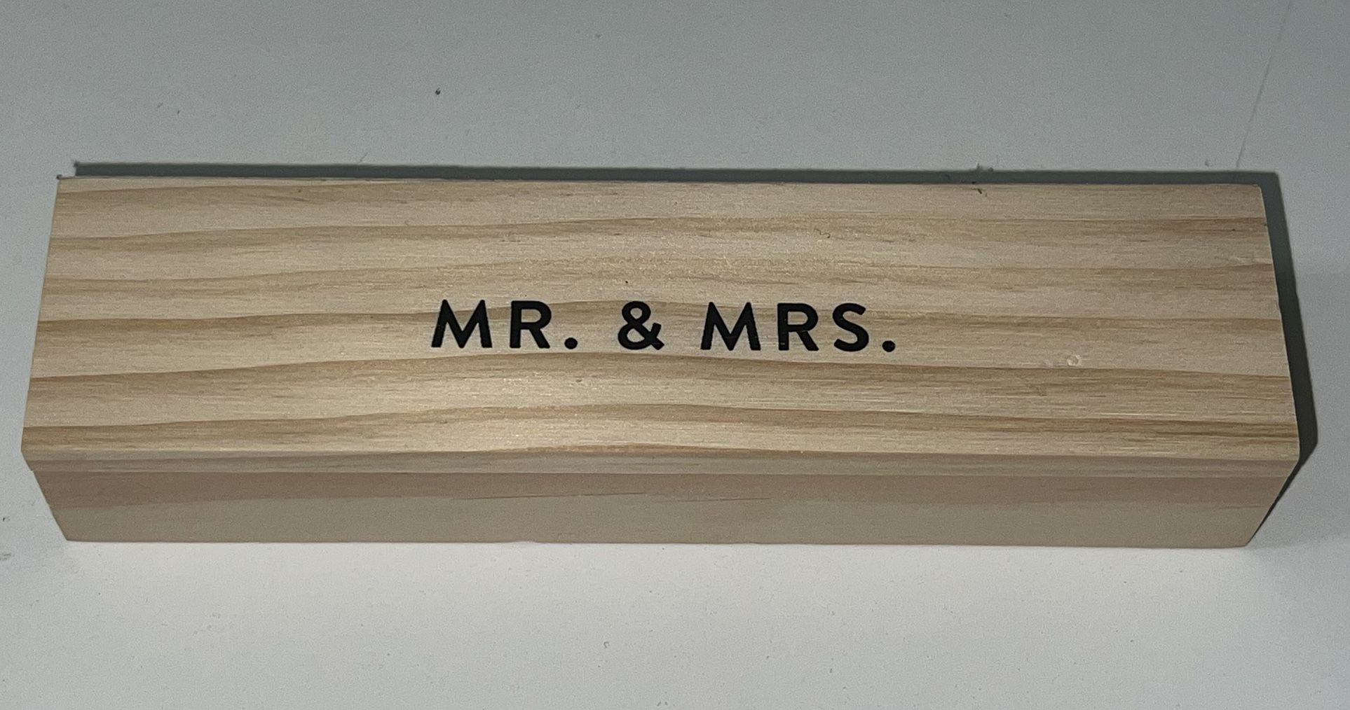 Mr And Mrs Pen With Wooden Box