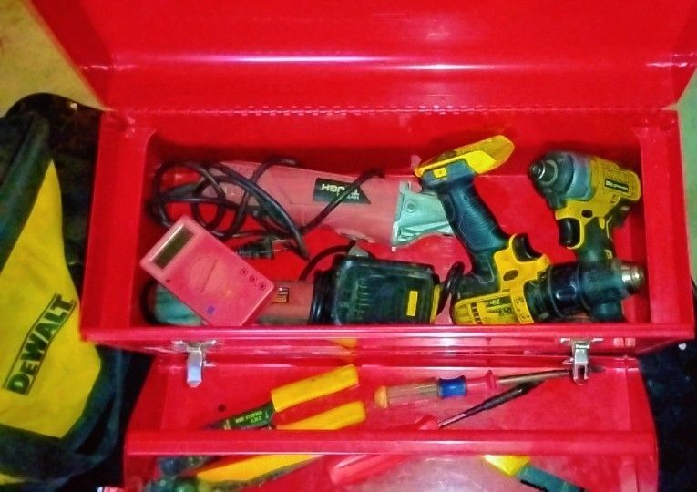 2 DeWalt Hammer Drills & 1  Impacts 1 Batteries & Grinders & Other Misalenouse Tools