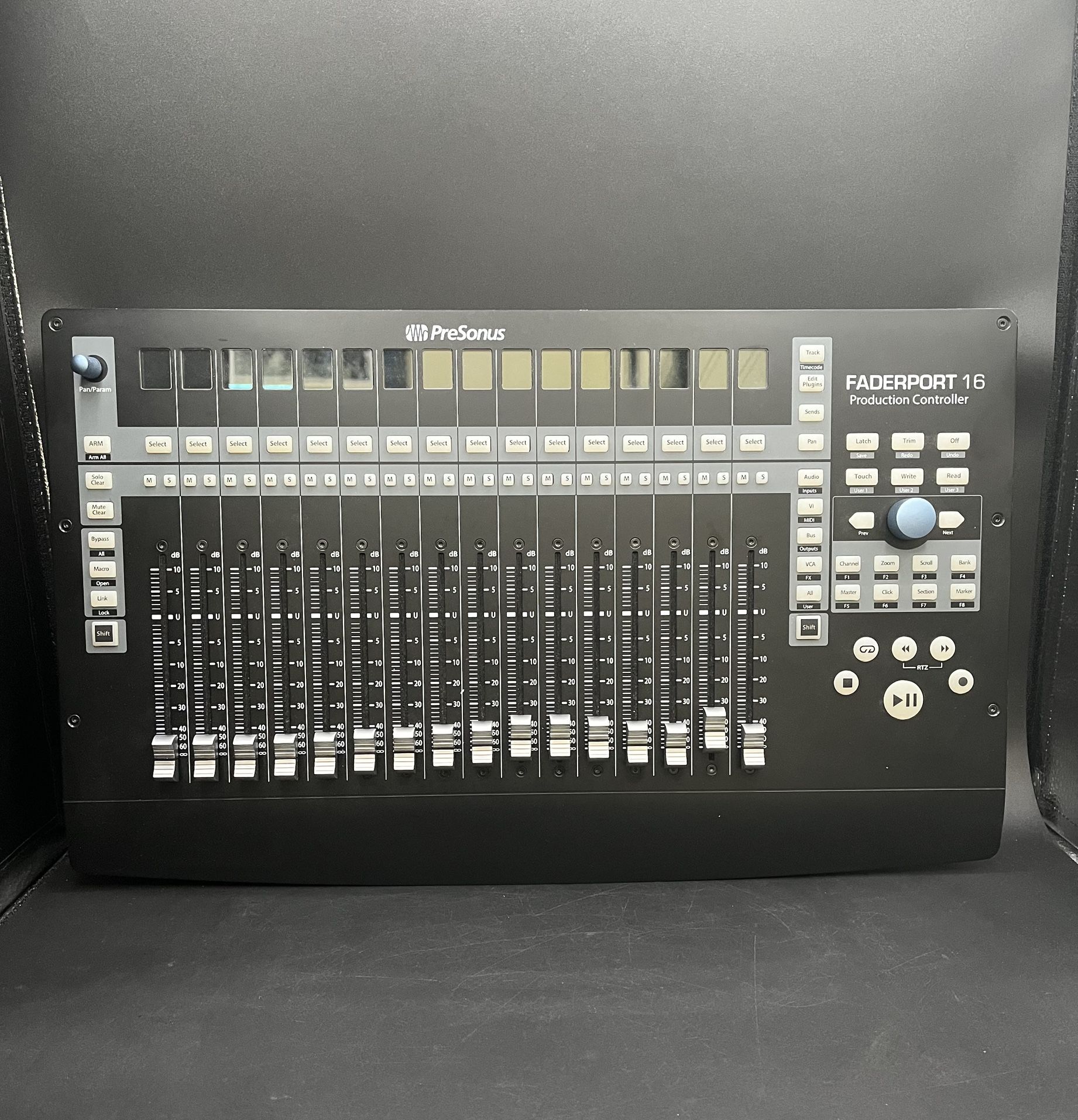 PreSonus FaderPort 16 16-Channel USB Control Surface - Black *4887