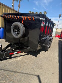 Smooth dump trailer