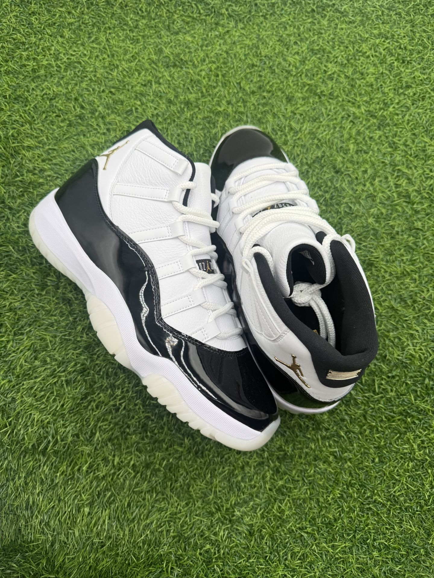 New Jordan 11 “Gratitude” Size 11.5M