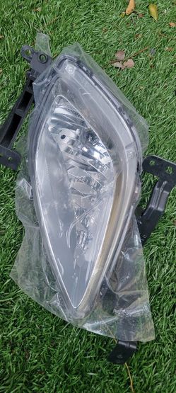 Hyundai Elantra 2010-11 Foglight