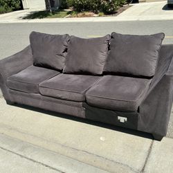Modern Dark Gray Couch – Super Comfy!