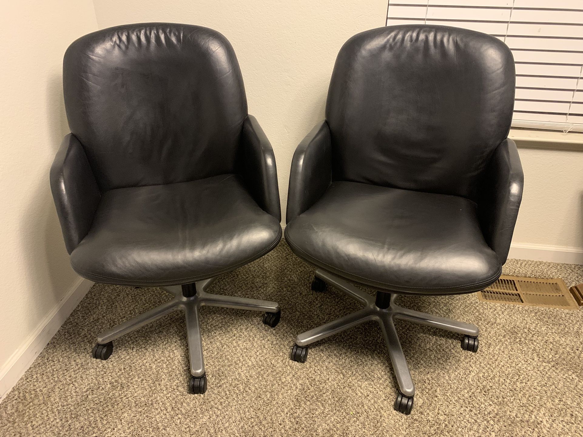 Vintage 1988 Steelcase Vecta Leather Exceutive / Conference / Office Chsirs