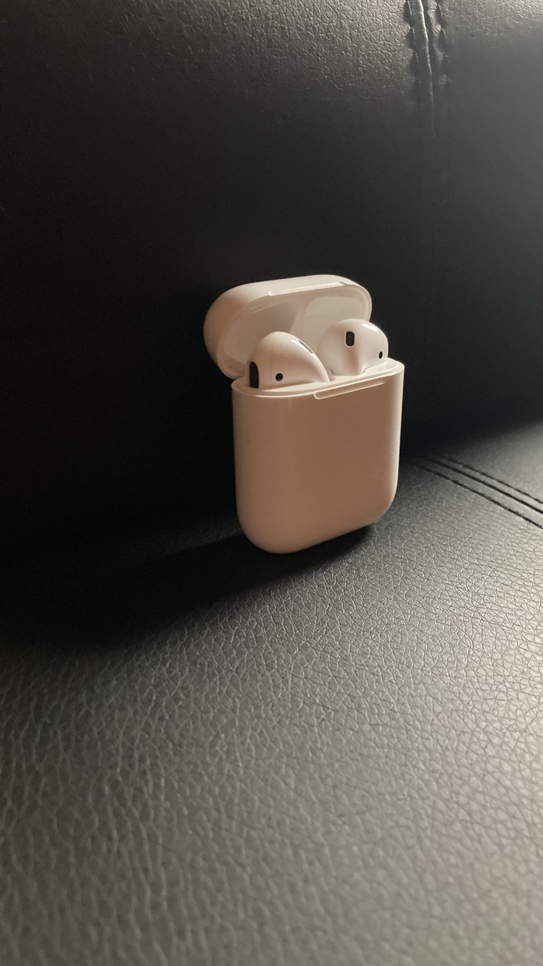 Apple AirPods 1st Generation Wired Charging