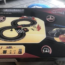 Disney Pixar Slot Car Racing Lightning McQueen 
