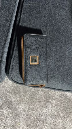 Stone Mountain Wallet