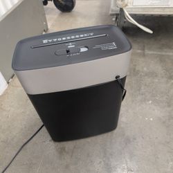 Paper Shredder 