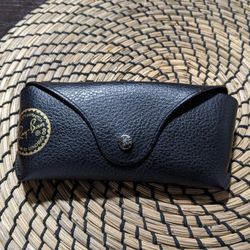 Ray Bans Black Aviators With Case
