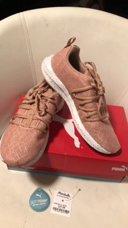 Puma woman sneakers size 7.5