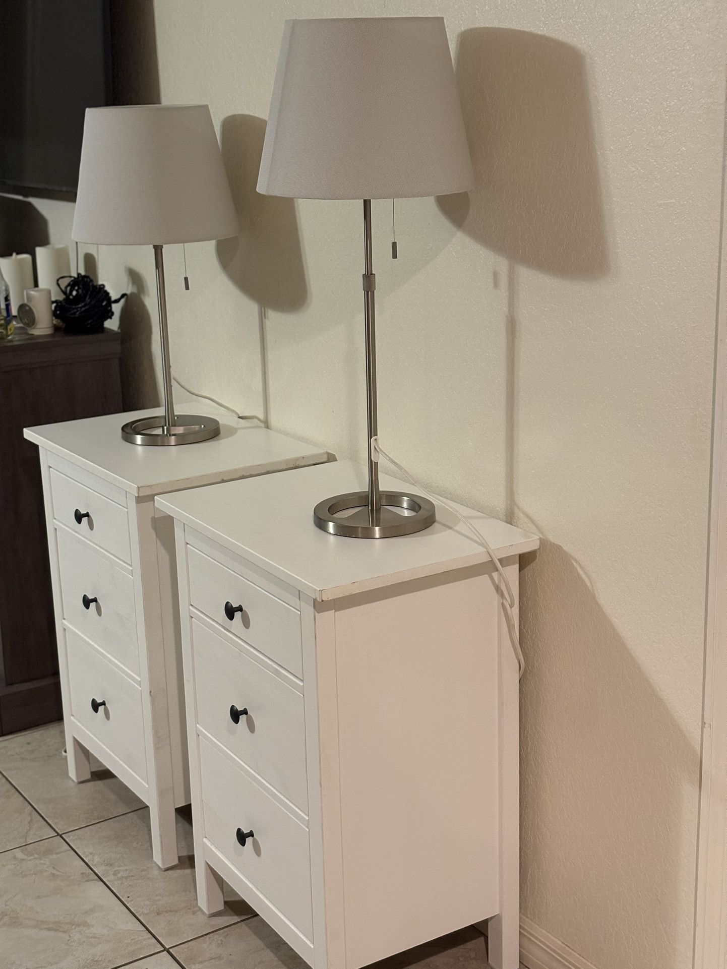 Nightstands With Adjustable Lamps