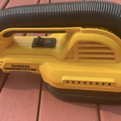 DEWALT 20-Volt MAX Wet/Dry Vacuum  with Battery, Charger and Dewalt bag