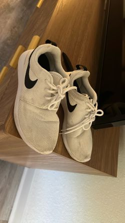 Women’s Nike Sneakers size 6