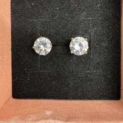 Moissanite Studs