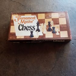 Tournament Master chess  board game