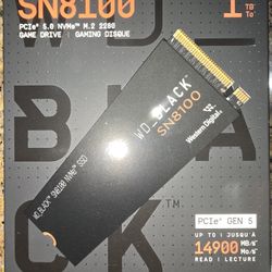 WD BLACK 1TB SN8100 NVMe Internal Gaming SSD Gen5 PCIe M.2 2280 (14900MBs)