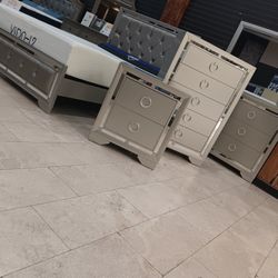 *Summer Sale Event*---Jasmine Sophisticated Queen Bedroom Sets---Pricing Starting At $699---Delivery And Financing💪