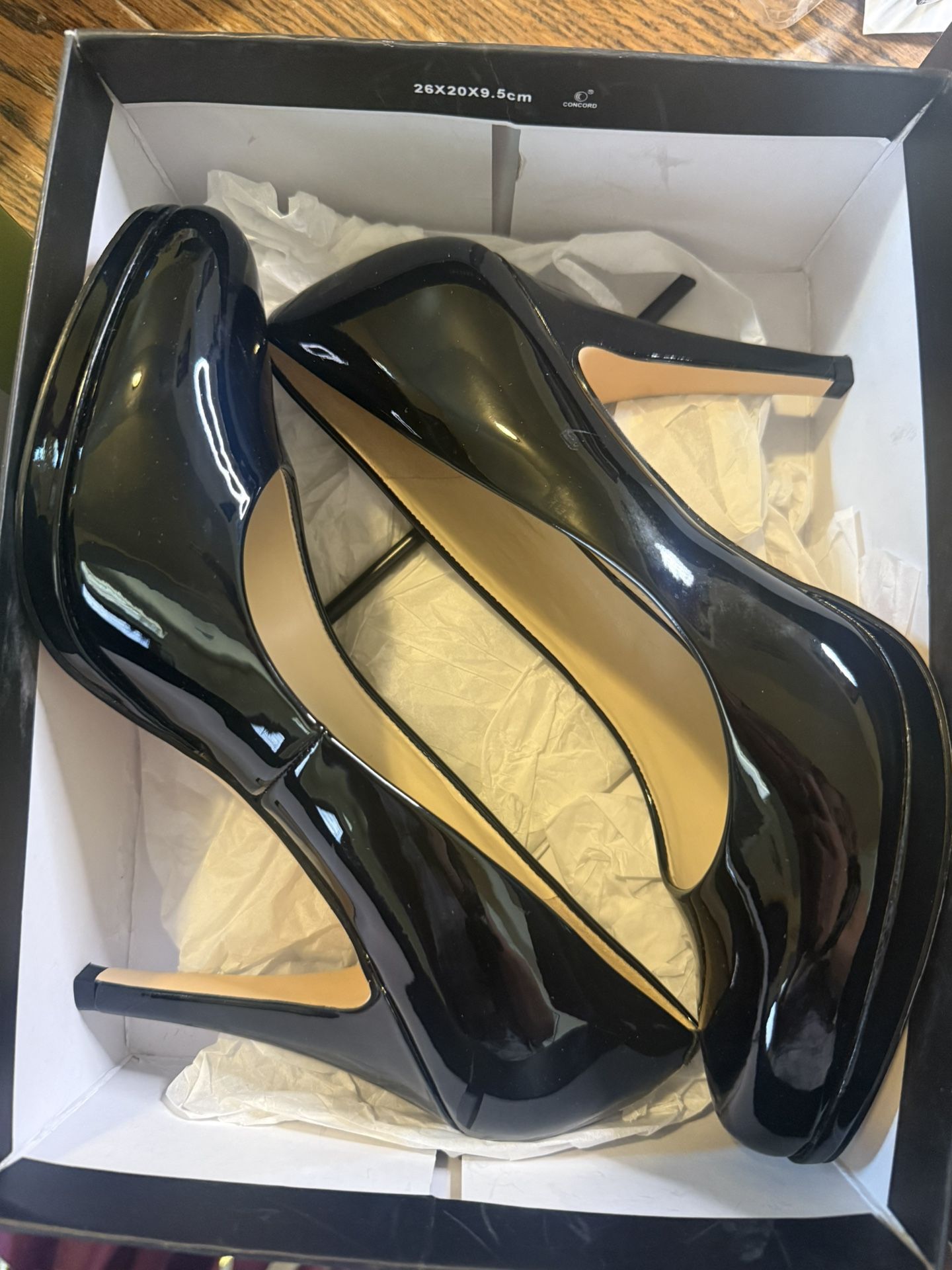 Nine West Black Slick Stilettos 👠 