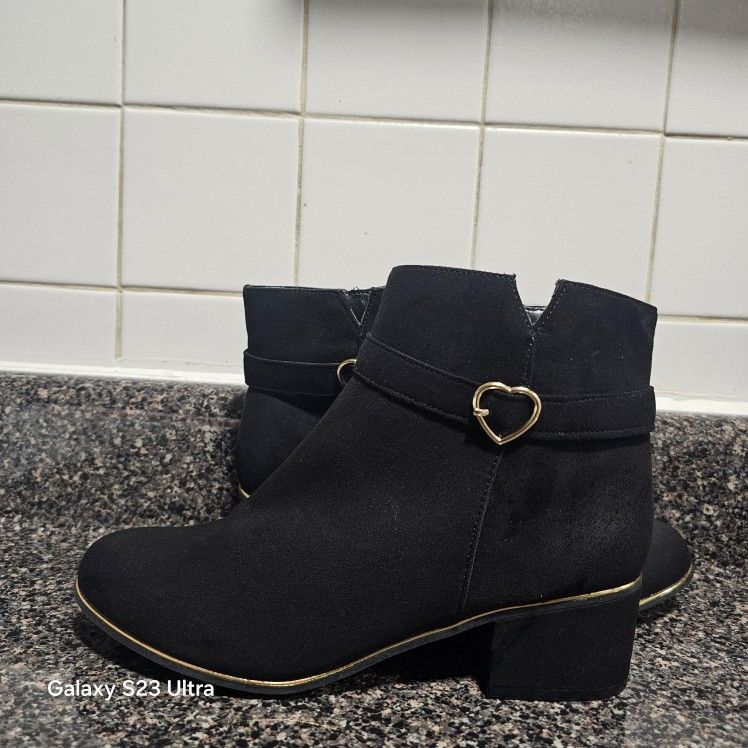 Girl's Boots