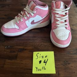 Air Jordan 1 Pink and White 