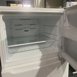 Frigidaire Refrigerator- Today And Sat. 11/29-50% Off Storewide Sale- Was $300 Now $150- Time Of Purchase Pickup 