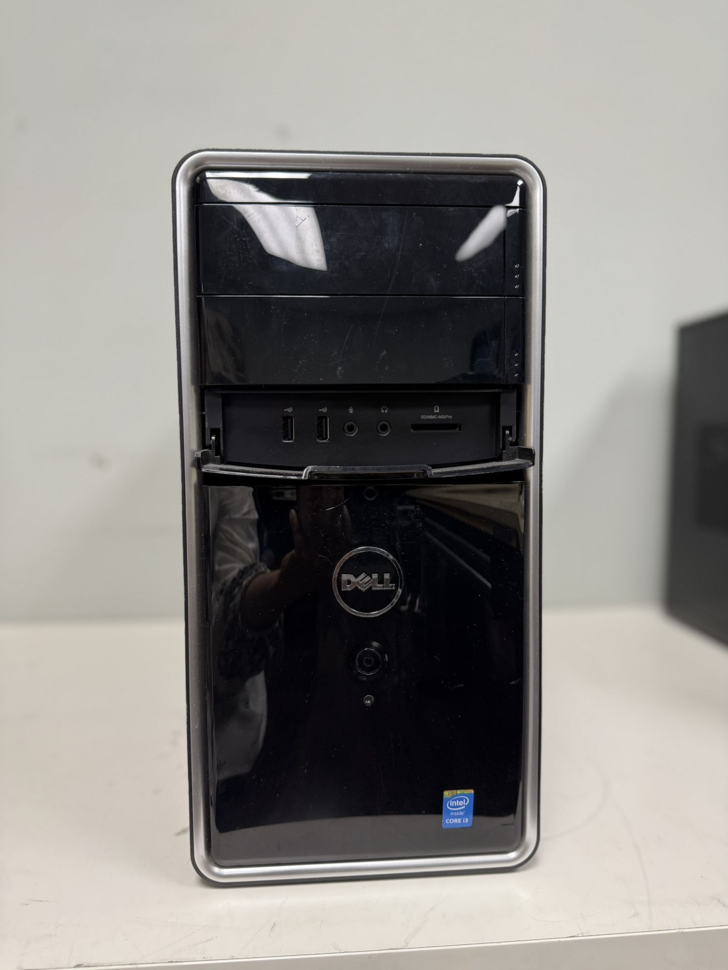 Dell Computer Tower Intel (R) Core (TM)