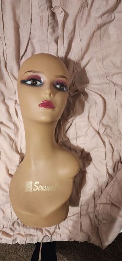 Sensual Mannequin Head Wig Display Stand