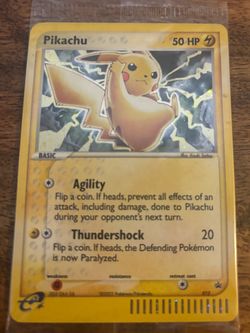 Vintage Pikachu Holo Pokémon Trading Card