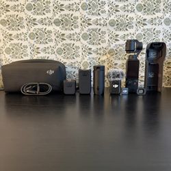 DJI Osmo Pocket 3 Creator Combo – New (Only Used 2-5 Times)