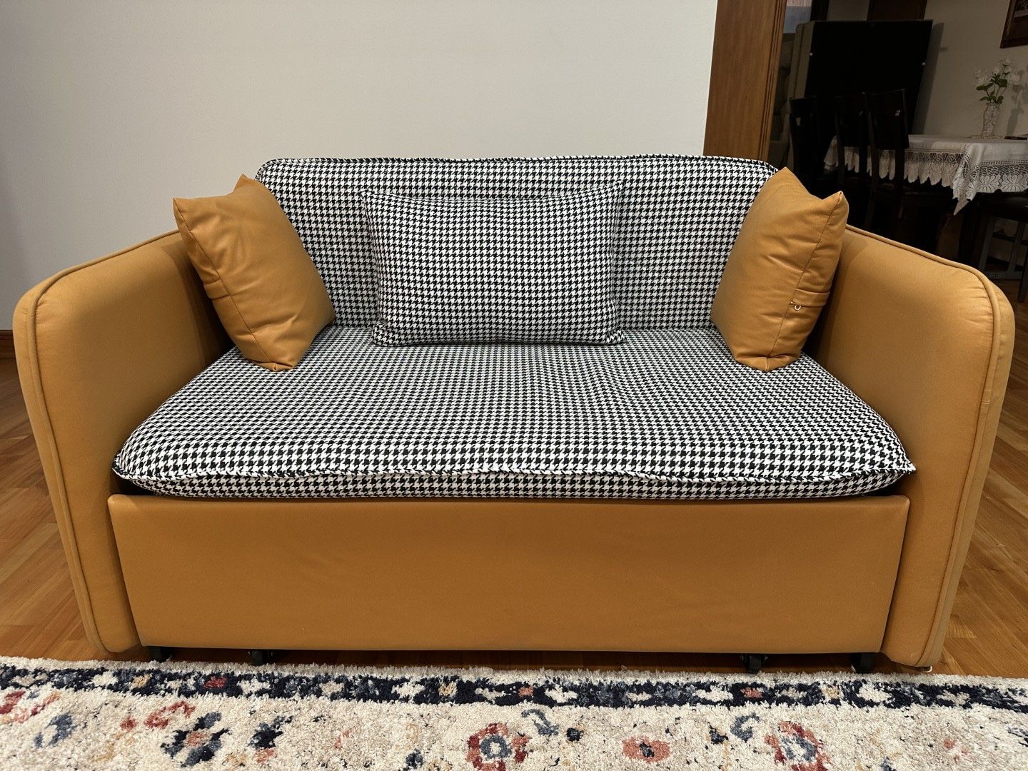 ***Like new soft plush leather modern Loveseat-Sofa-Sleeper***