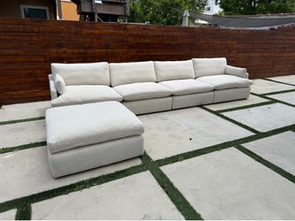 Beige 5 pc modular sectional ( like new )