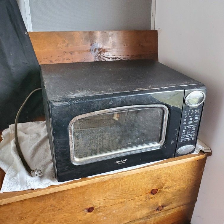 Good Used  Microwave 