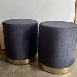 Ottoman 2 black velvet with gold trim