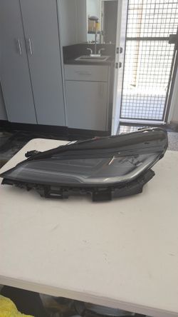 2024-2025 TESLA MODEL 3 HEADLAMP