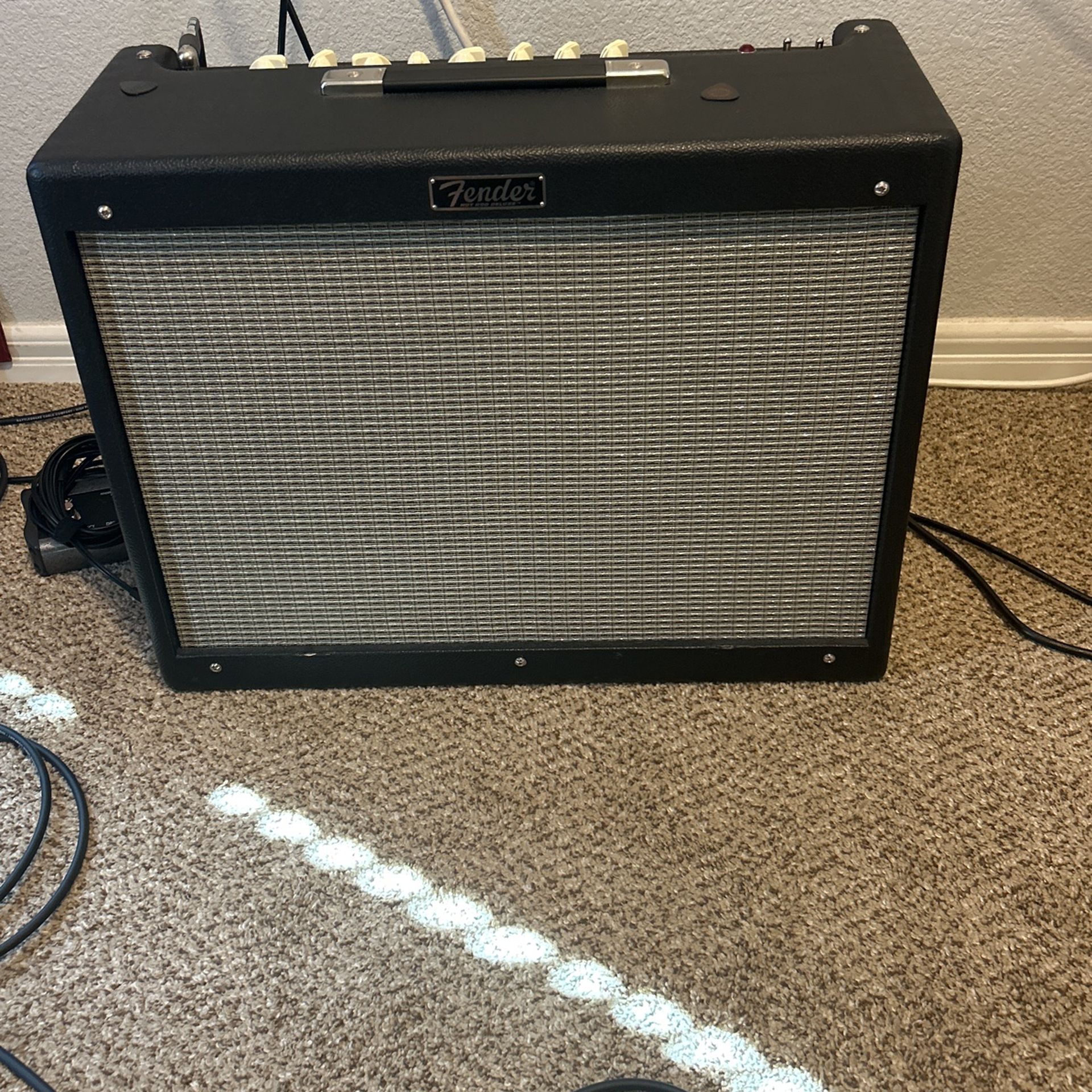 Fender Hot Rod Deluxe 40W 1x12 Tube Guitar Combo Amp