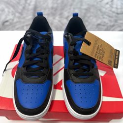 Nike size 5youth