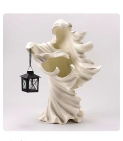 Cracker Barrel Large Resin White Ghost W/Led Lantern