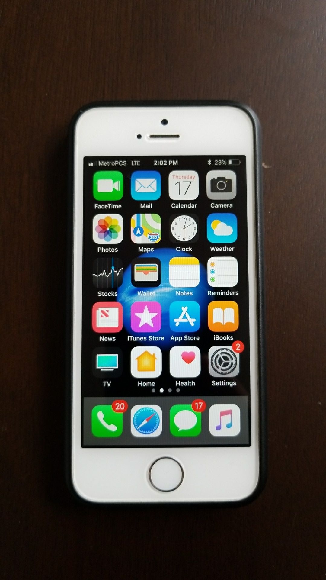 IPhone 5 16G White *unlocked* *excellent condition*